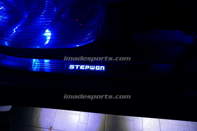 กาบบันได SPADA modulo สปอร์ตพร้อมแถบเรืองแสง LED