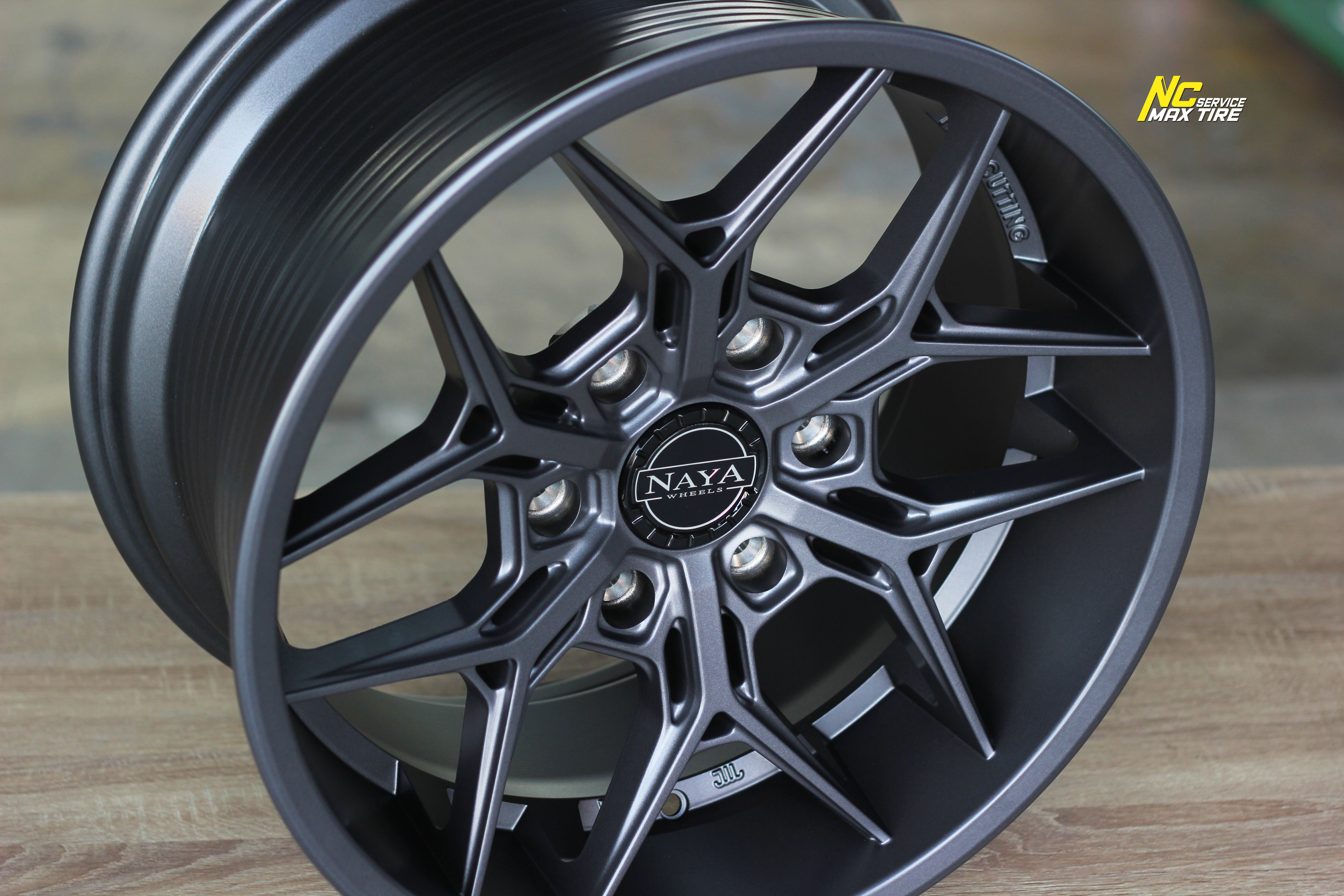 ล้อแม็กขอบ18 / NAYA / Alpha / T6 / 18×9.5 6H139.7 ET28 / ล้อแม็กสีกัลเทาเข้มทั้งวง / ล้อแม็กสำหรับรถกระบะ / SUV / PPV / ล้อแม็กสวยๆ / NC