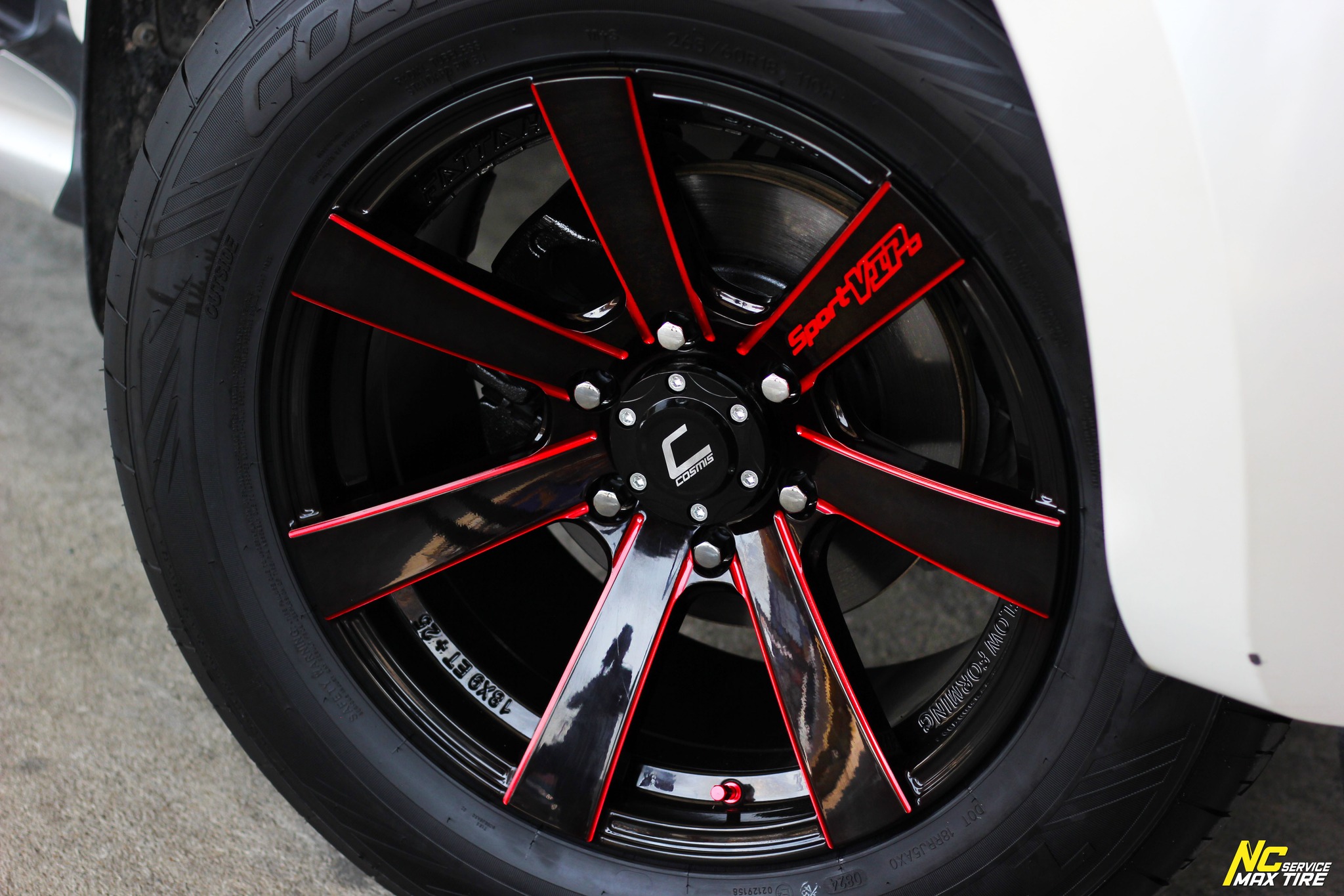 ISUZU D-MAX / ล้อแม็กขอบ18 / ล้อแม็กสำหรับรถกระบะ / Cosmis / FATTAH SPORT-VIP / 18x9.0 6H139.7 ET25 / T1RS / 265/60R18 / SUV / PPV / NC