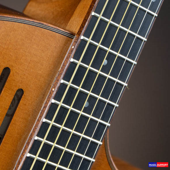 กีต้าร์โปร่งไฟฟ้า Gusta OM-JE