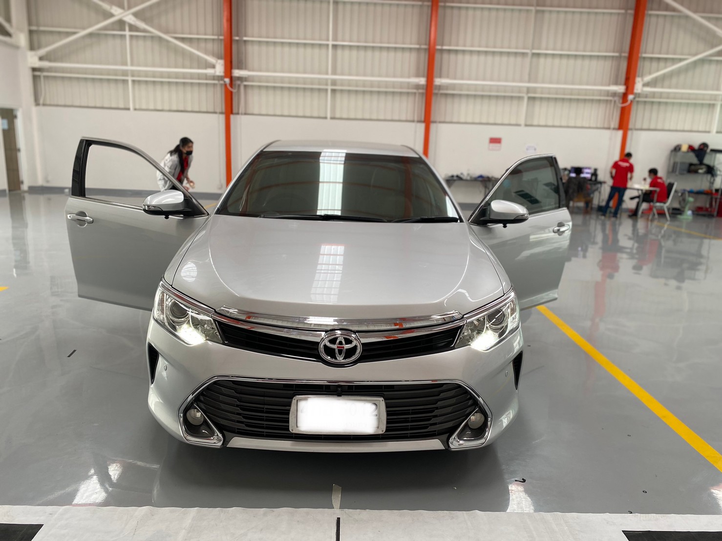 งานติดตั่้ง Toyota Camry 2016 กับจอและกล้องรอบคัน 360 ของ HDM 3D PRO+