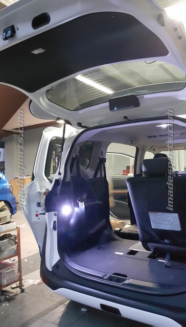 ชุดไฟขาว Plattinum White LED Toyota Sienta