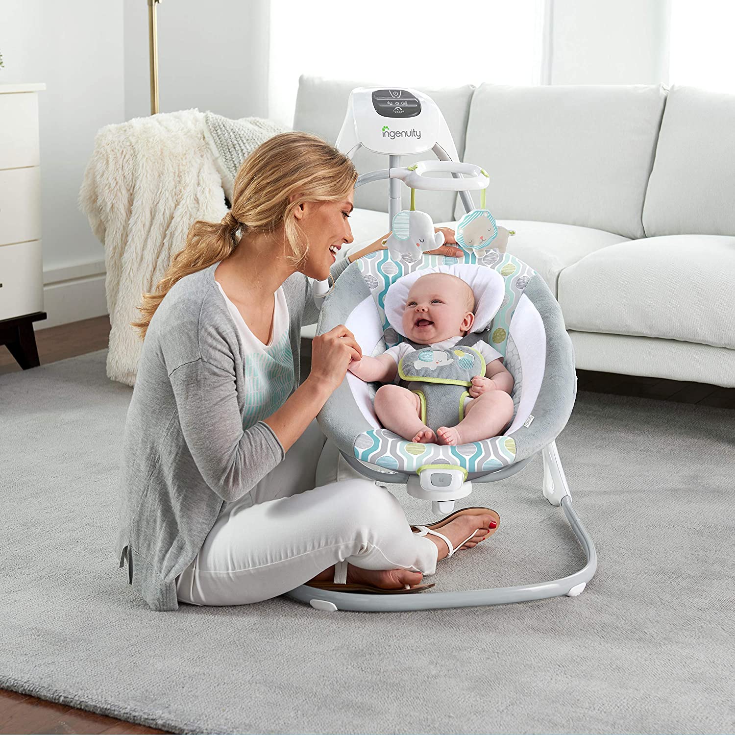 Ingenuity Simple Comfort Cradling Swing - Everston เปลไกว มีระบบสั่น ใช้ไฟบ้านได้