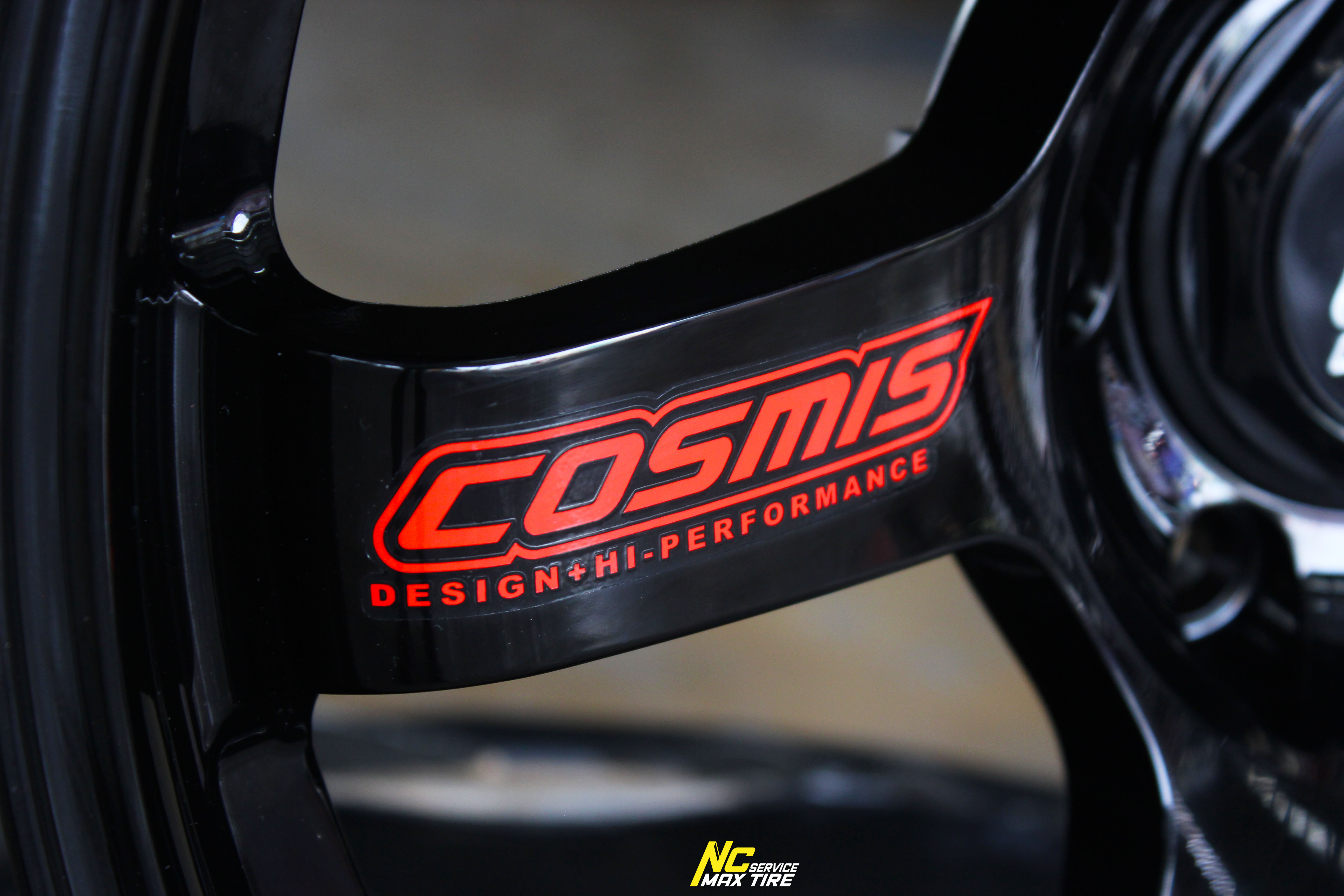 ล้อแม็กขอบ18 / Cosmis / RG-06SR / ล้อแม็กสีดำพิเศษ / DEEP BLACK / ล้อแม็กสำหรับรถกระบะ / SUV / PPV / ล้อแม็กสวยๆ / NC