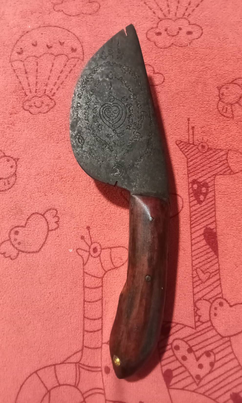 มีดหมอหลังเต่าหลวงพ่อผินะ วัดสนมลาว