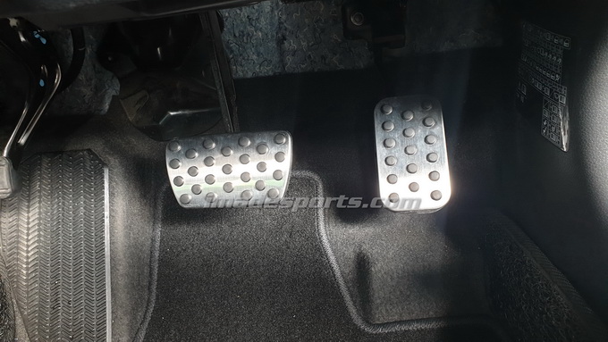 แป้นเบรค คันเร่ง ครัช Auto และ Manual (MDL และMG styles)