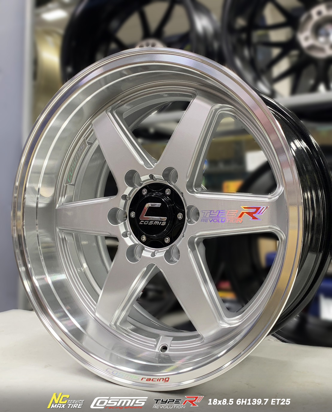 ล้อแม็กขอบ18 / Cosmis Type-R Revolution / Silver / 18x8.5 6H139.7 ET25