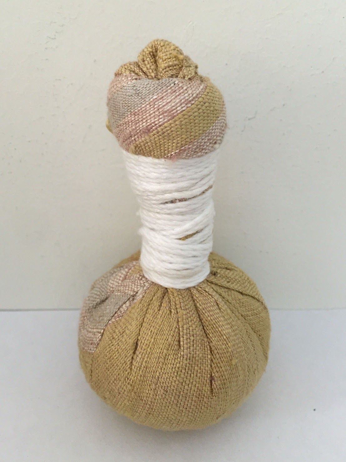 ลูกประคบ ผ้าไหมแท้ 100%