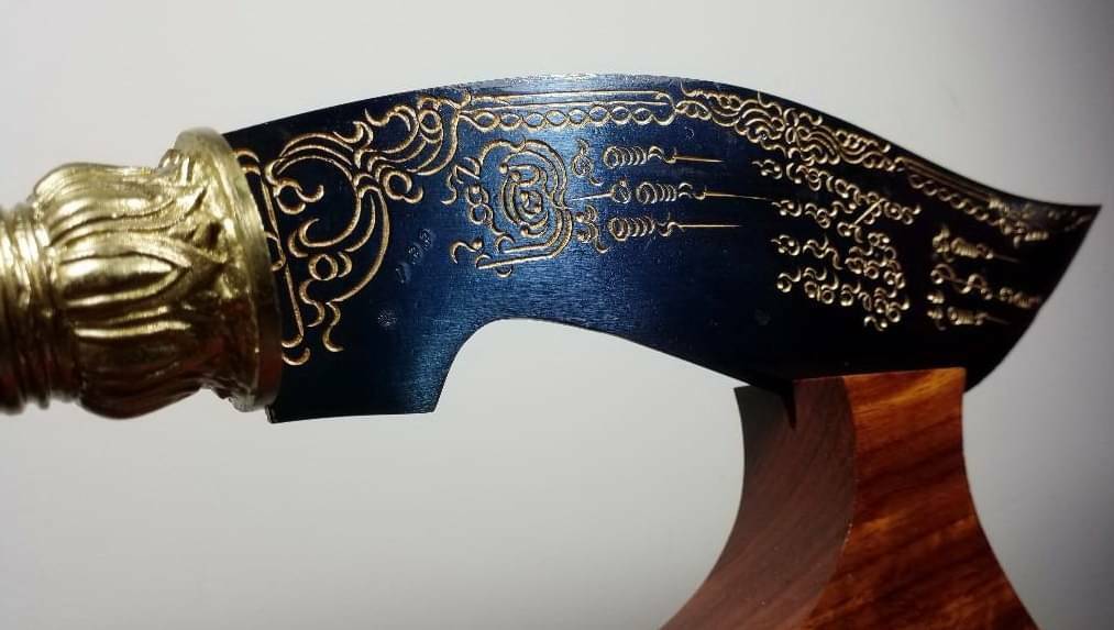 มีดเหล็กน้ำพี้ หลวงปู่หมุน ฐิตสีโล รุ่น อริยะทรัพย์ ปี 62 วัดบ้านจานสร้าง 300 เล่ม