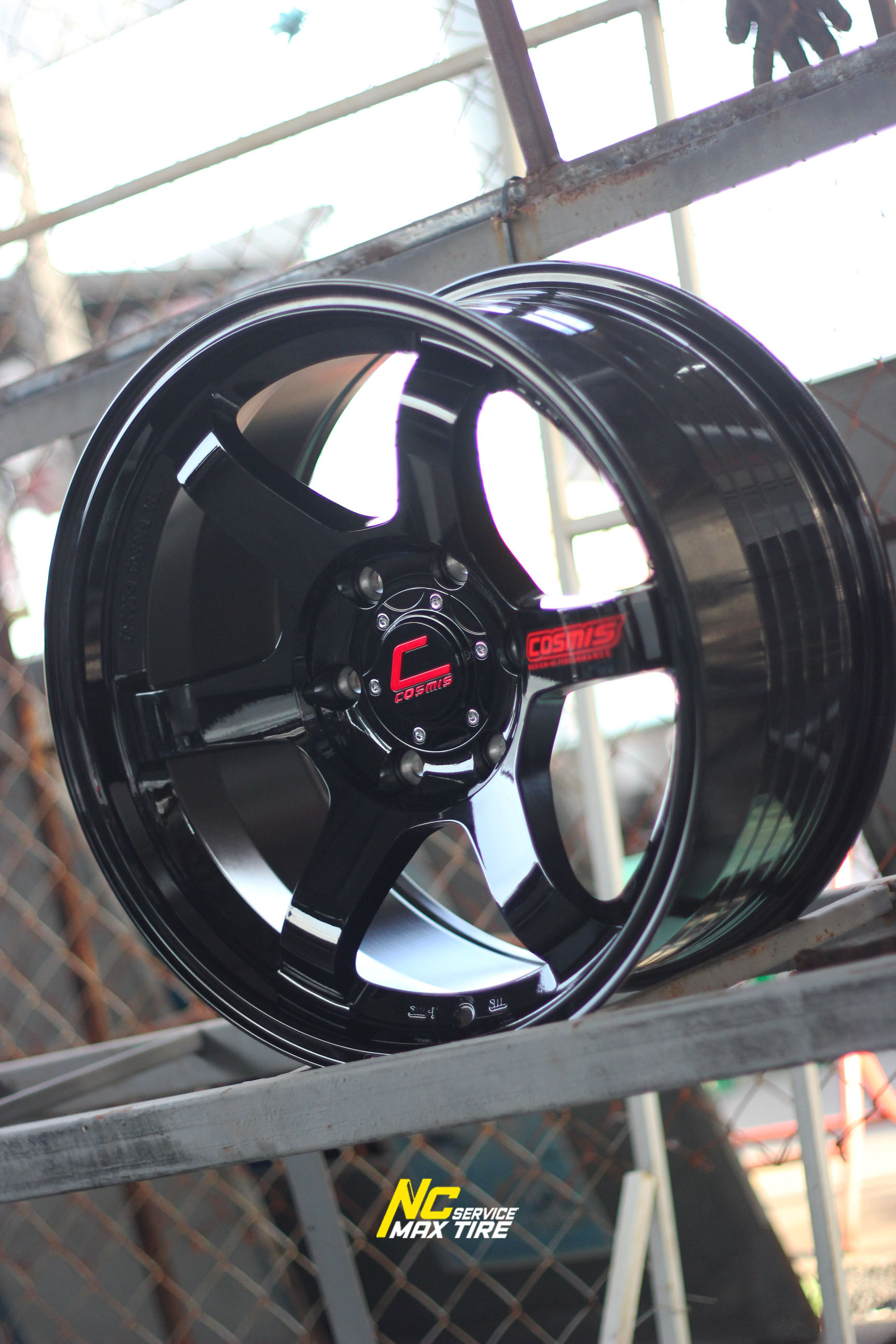 ล้อแม็กขอบ18 / Cosmis / RG-06S / ล้อมีสีดำเงา / 18x9.0 6H139.7 ET15