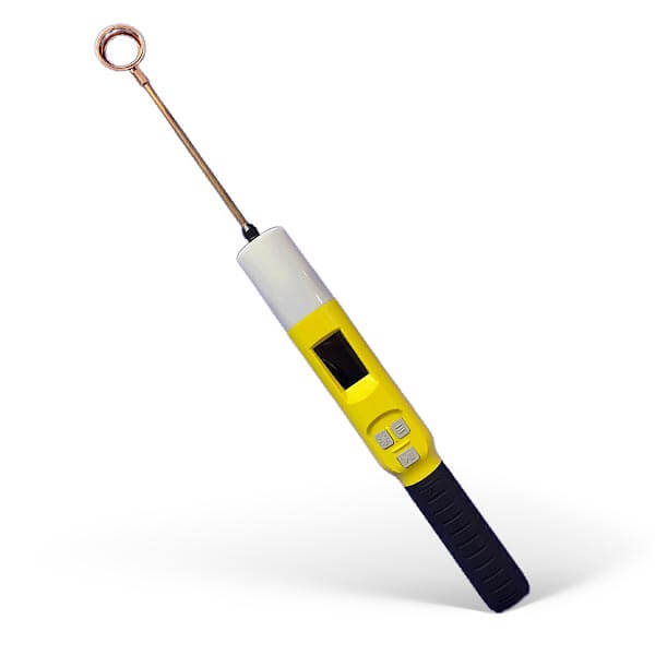 เครื่องตรวจวัดปริมาณแอลกอฮอล์จากลมหายใจ รุ่น iBlow10C เซนเซอร์ตรวจจับแบบ ไฟฟ้าเคมี ทำงานได้ 2 ระบบ มีไฟแจ้งแสดงผลการตรวจ ขนาด 350 x 49x51 mm รับประกันศูนย์ไทย 1 ปี (ไม่ต้องใช้หลอดเป่า)
