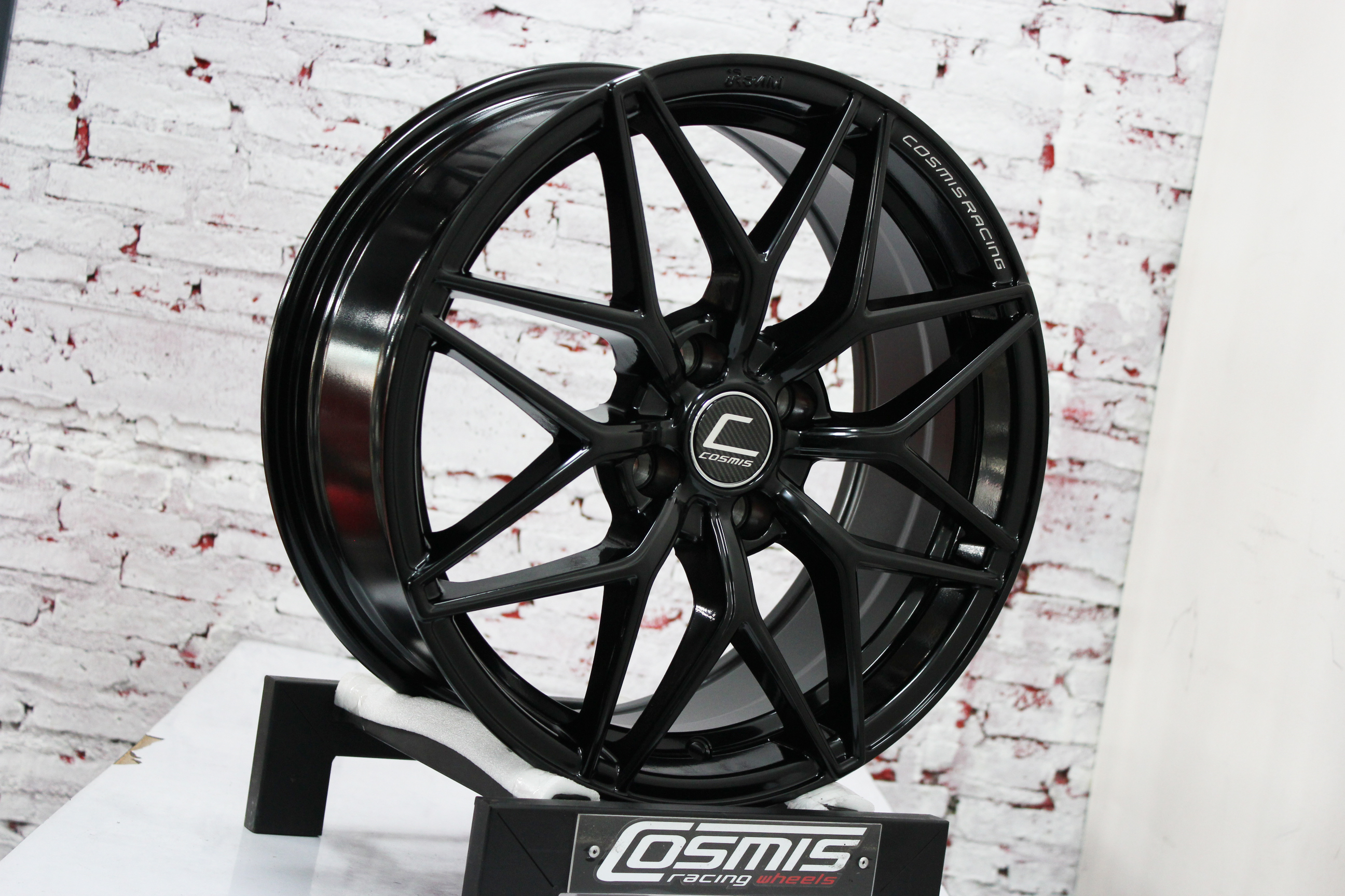 ล้อแม็กขอบ16 COSMIS PV-2 สีดำทั้งวง cncข้างก้าน สำหรับรถเก๋ง (ราคาต่อวง)