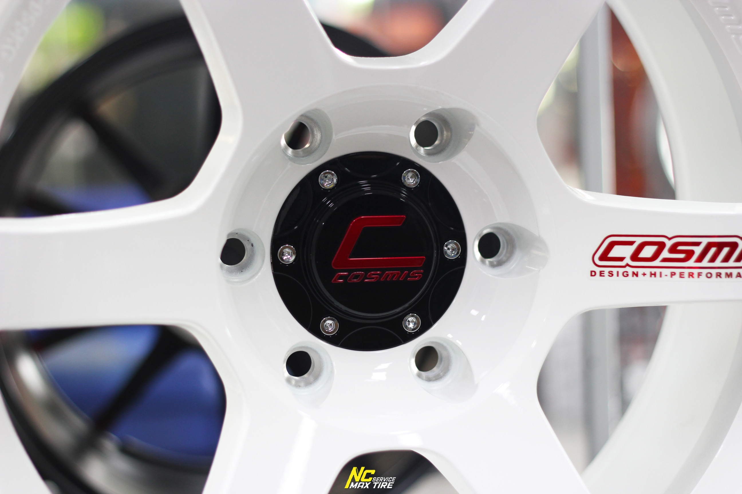 ล้อแม็กขอบ18 / Cosmis / RG06S / ล้อแม็กสีขาว / 18×9.0 6H139.7 ET0