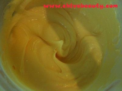 ขายส่ง ครีมหน้าใส ครีมนมผึ้งหน้าใส สูตรเพิ่มความขาว no.1(เนื้อนุ่ม) ขนาด 100 กรัม ราคา 450 บาท
