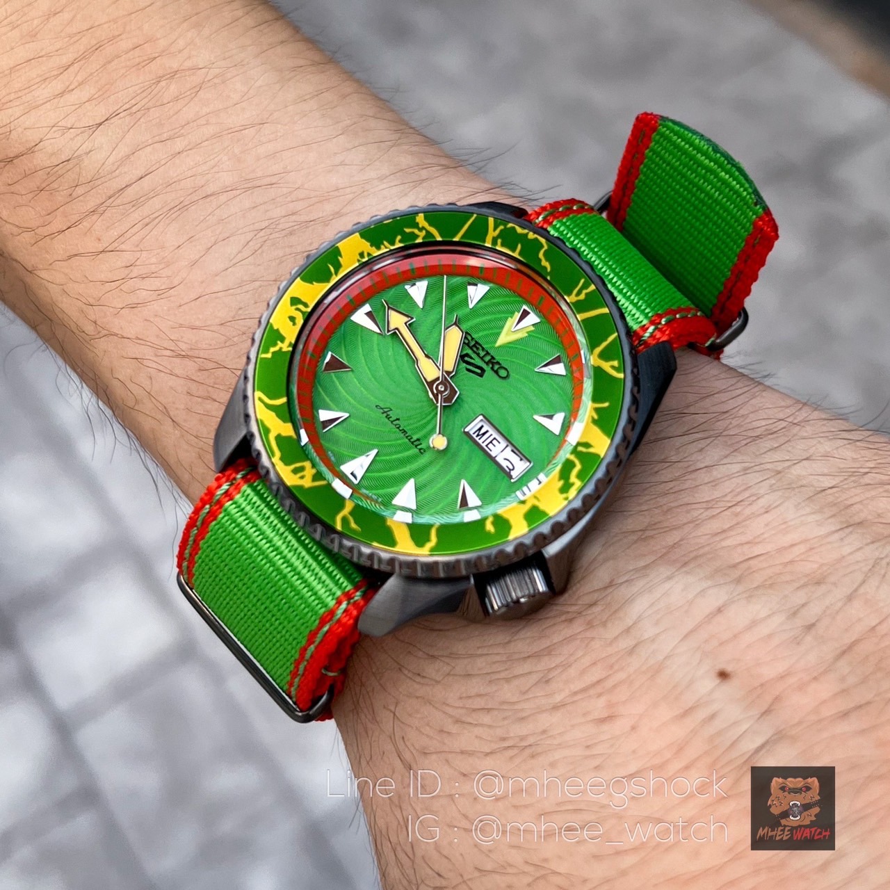SEIKO 5 Sports Street Fighter V BLANKA Green Dial Limited Edition9,999pieces Very Rare item