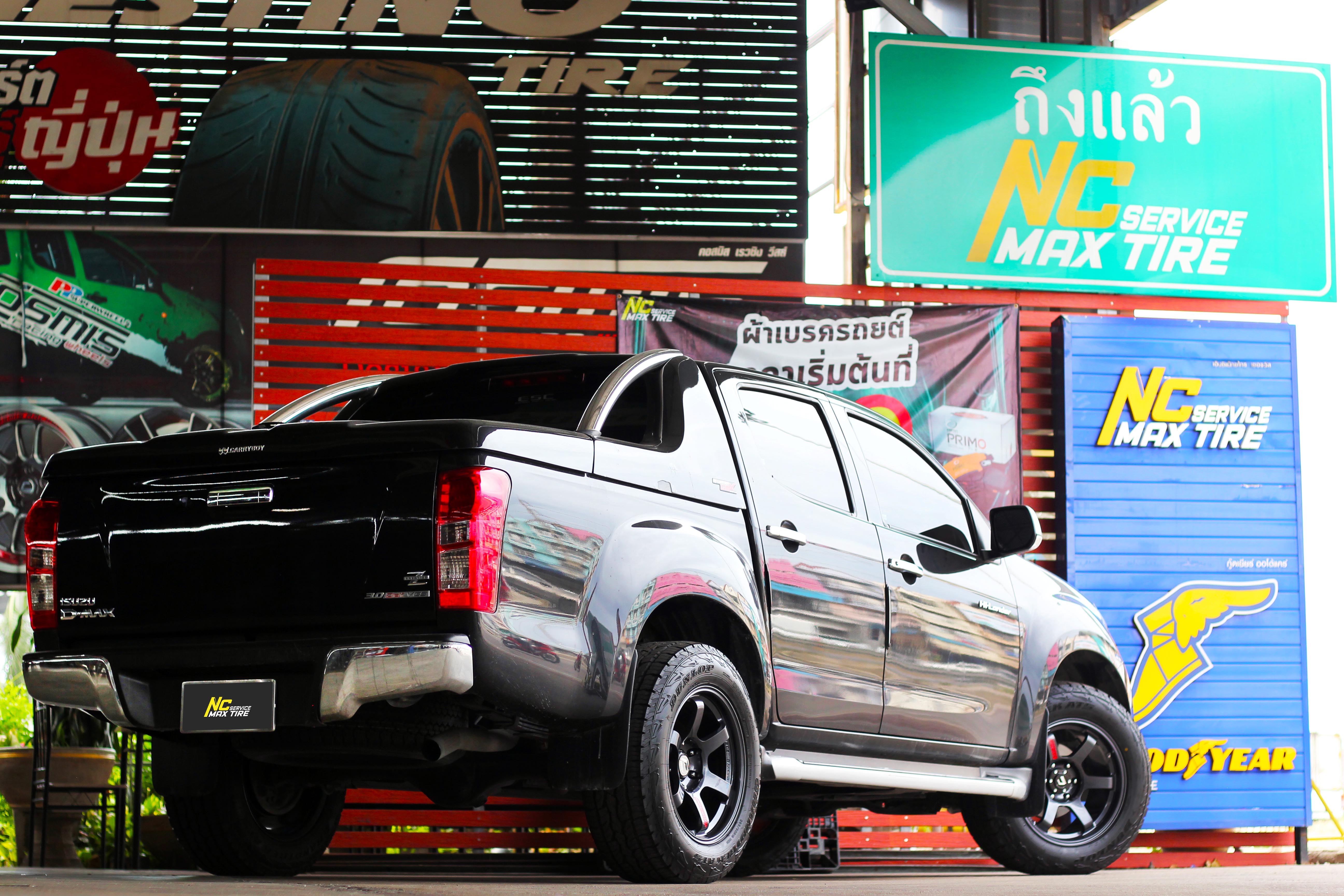 ISUZU DMAX / ล้อแม็กขอบ18 / ล้อแม็กสำหรับรถกระบะ / Cosmis / RG-06SR / ล้อแม็กสีเทากัล / 18x9.0 6H139.7 ET0 / ล้อแม็กสวยๆ / NCล้อแม็ก / ล้อแม็กSUV / ล้อแม็กPPV / NC