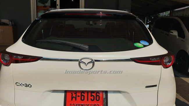 คิ้วตกแต่งฝาท้าย Mazda CX-30