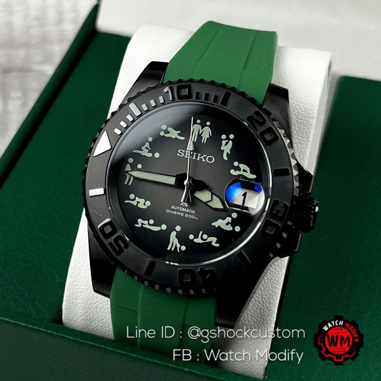 Seikomod Make Love dial Black Yacht Master Hulk Green Rubber Strap