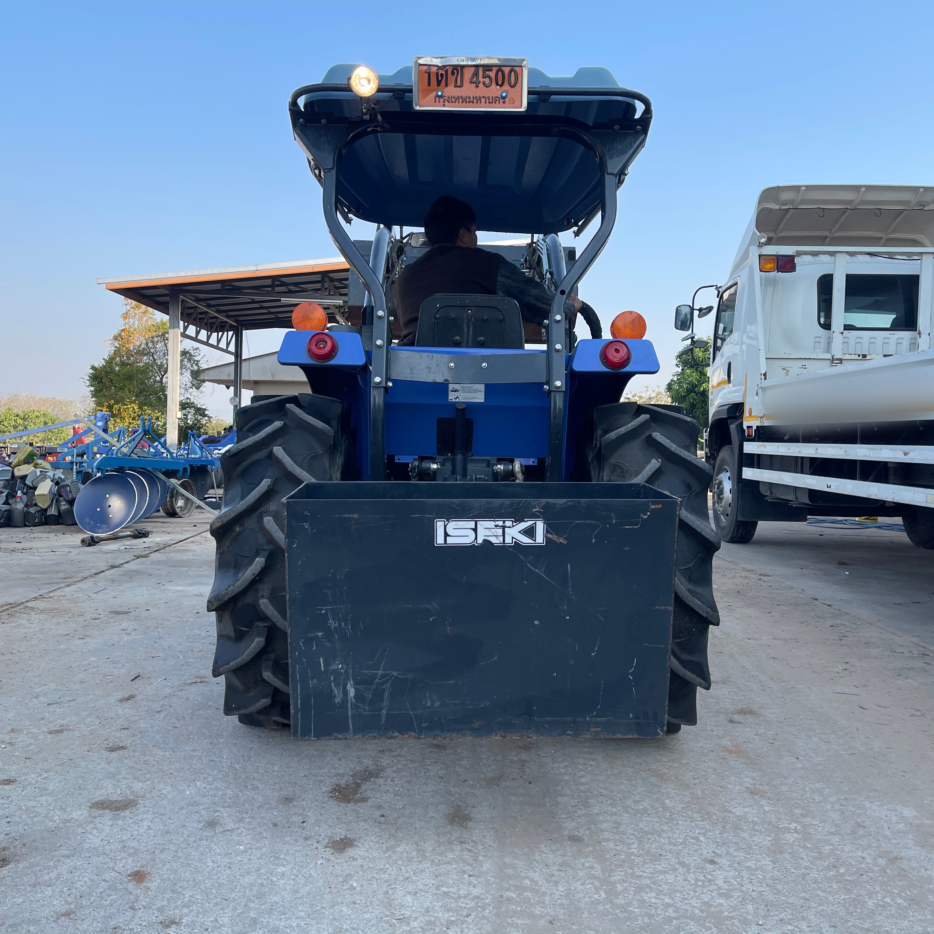 รถไถอิเซกิมือสอง สวย 40 แรงม้า+ บุ้งกี๋ NT540 ราคาไม่แพง