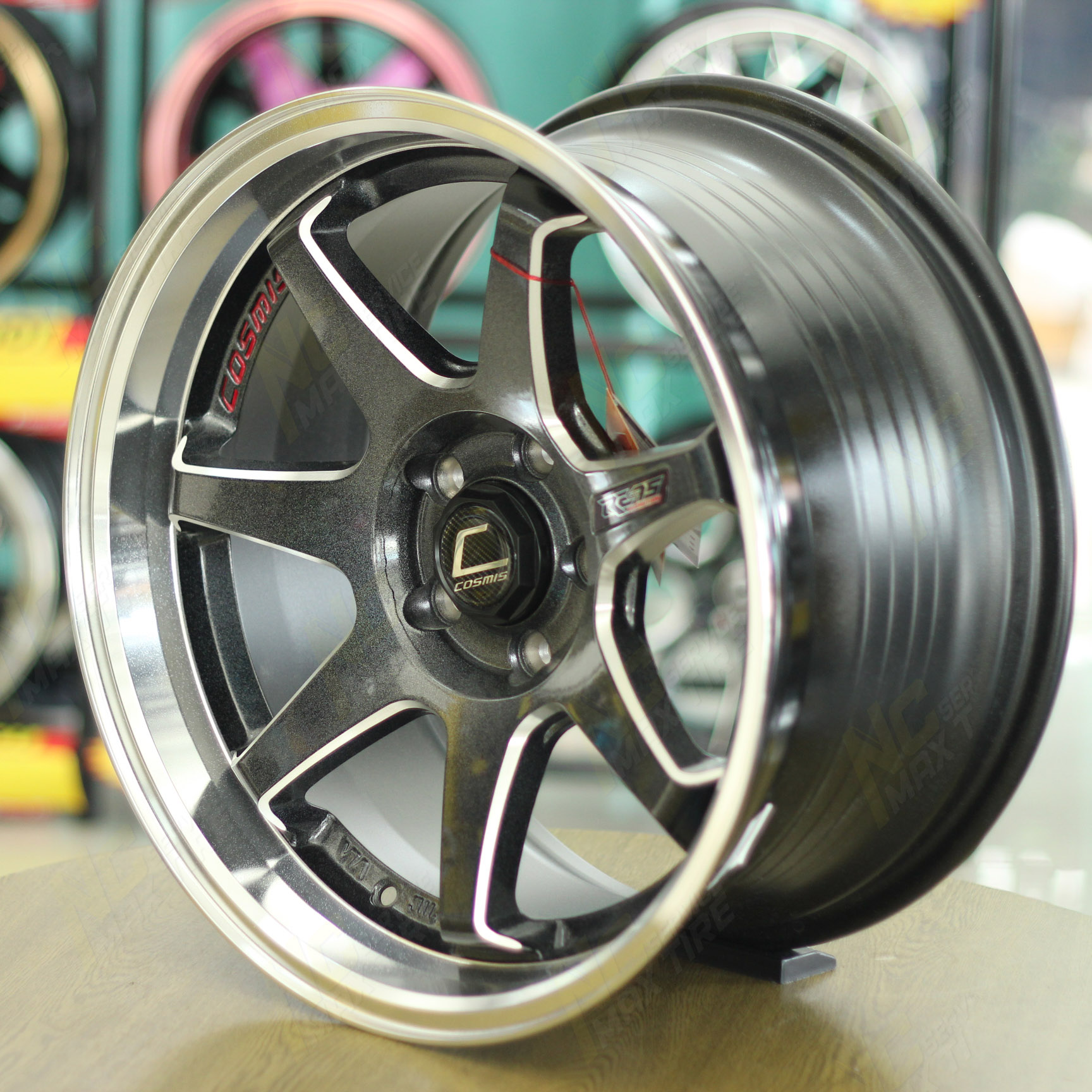ล้อแม็กขอบ18 / กระบะเตี้ย 5 รู / ชุดCustom Color / Cosmis Re-7S / 18x9.5/10.5 5h114.3 ET15/12