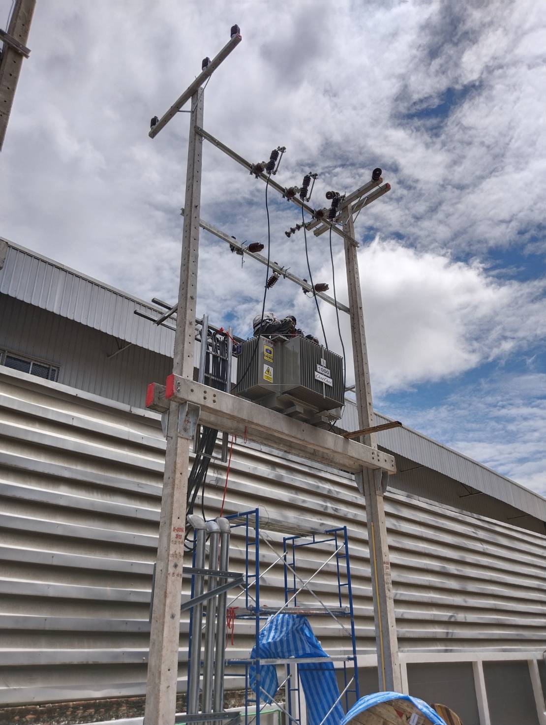 ผลงาน-การออกแบบ-และติดตั้ง-งานระบบไฟฟ้า