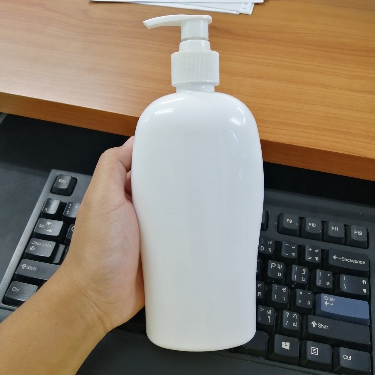 ขวดพลาสติก ขนาด500ml สีขาว พร้อมหัวปั้มสีขาว ขวดโชกุน ขวดปั้ม ขวดพลาสติกพร้อมหัวปั้มราคาถูกๆ มีสินค้าพร้อมส่ง จำนวนมาก