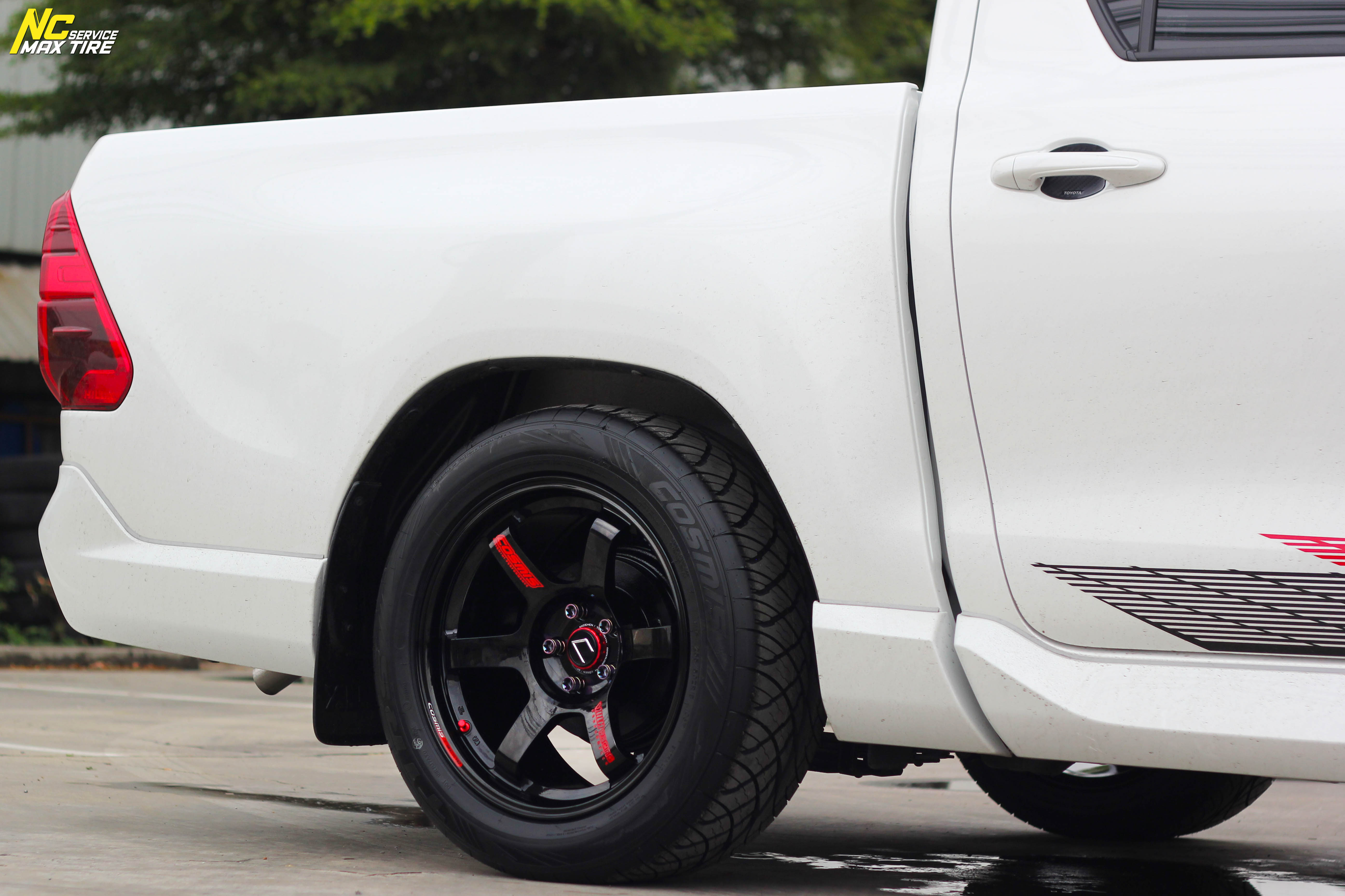 Toyota Revo / Z-Edition / GR-Sport / ล้อแม็กสวยๆ / ล้อแม็กขอบ18 / ล้อแม็กสำหรับรถกระบะตัวเตี้ย / Cosmis / RG-06SR / 18x9.0 5H113 ET0 / ล้อแม็กสีดำเงาพิเศษทั้งวง+หยอดตัวหนังสือแดง+เพลท / DeepBlack / Custom Color / T1RS / 255/50R18 / NC