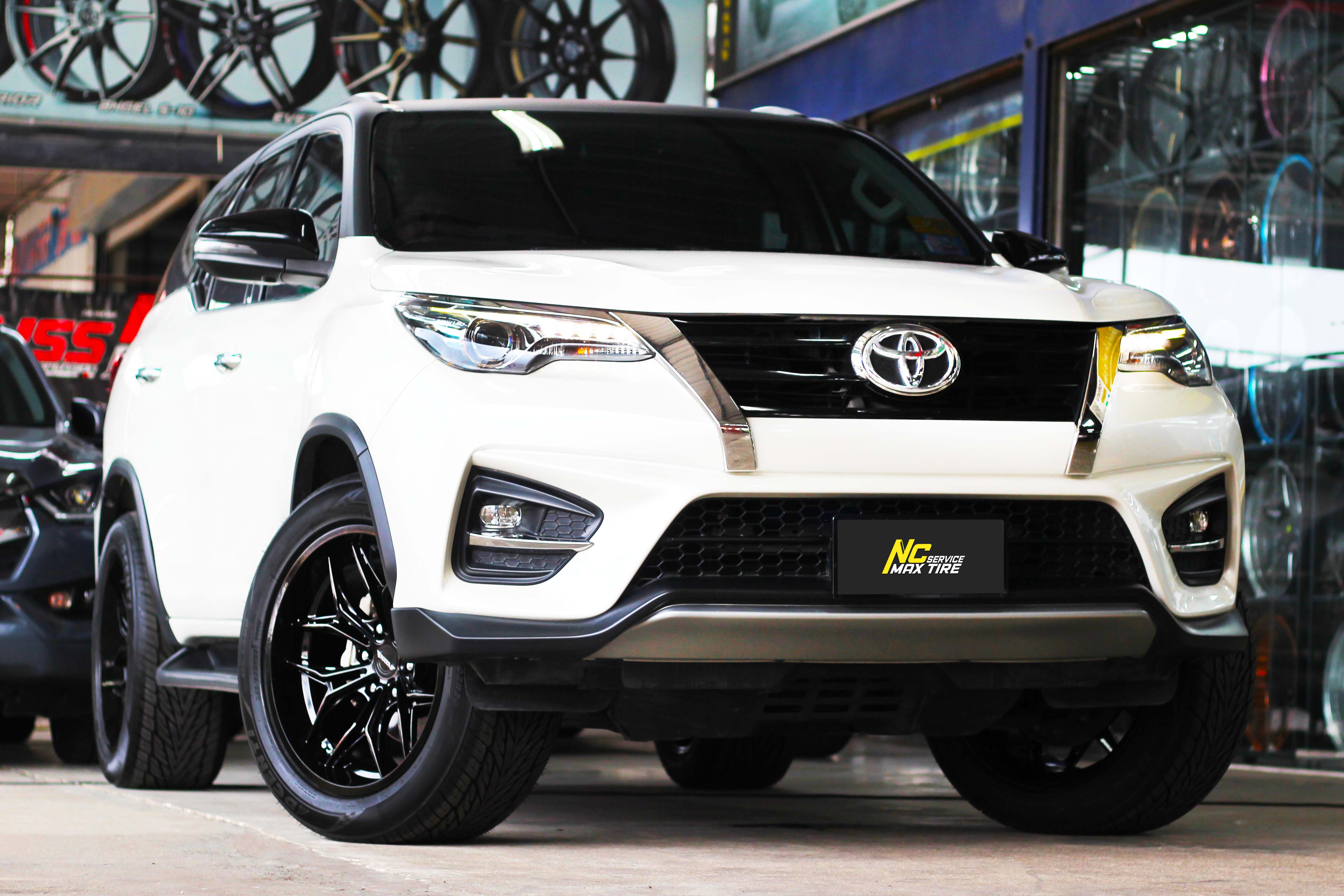 NCรีวิว.EP685 TOYOTA FORTUNER TRD NAYA Wheels : ALPHA-T63 20x9.5 6H139.7 ET0 ล้อแม็กสีดำเงาทั้งวง NCล้อแม็ก