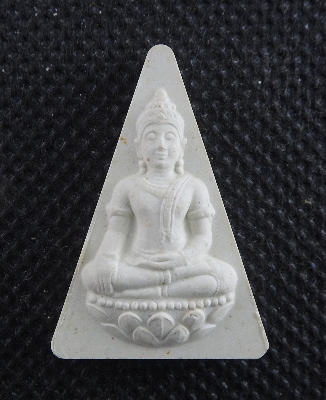 พระนางพญา สก. สีขาว