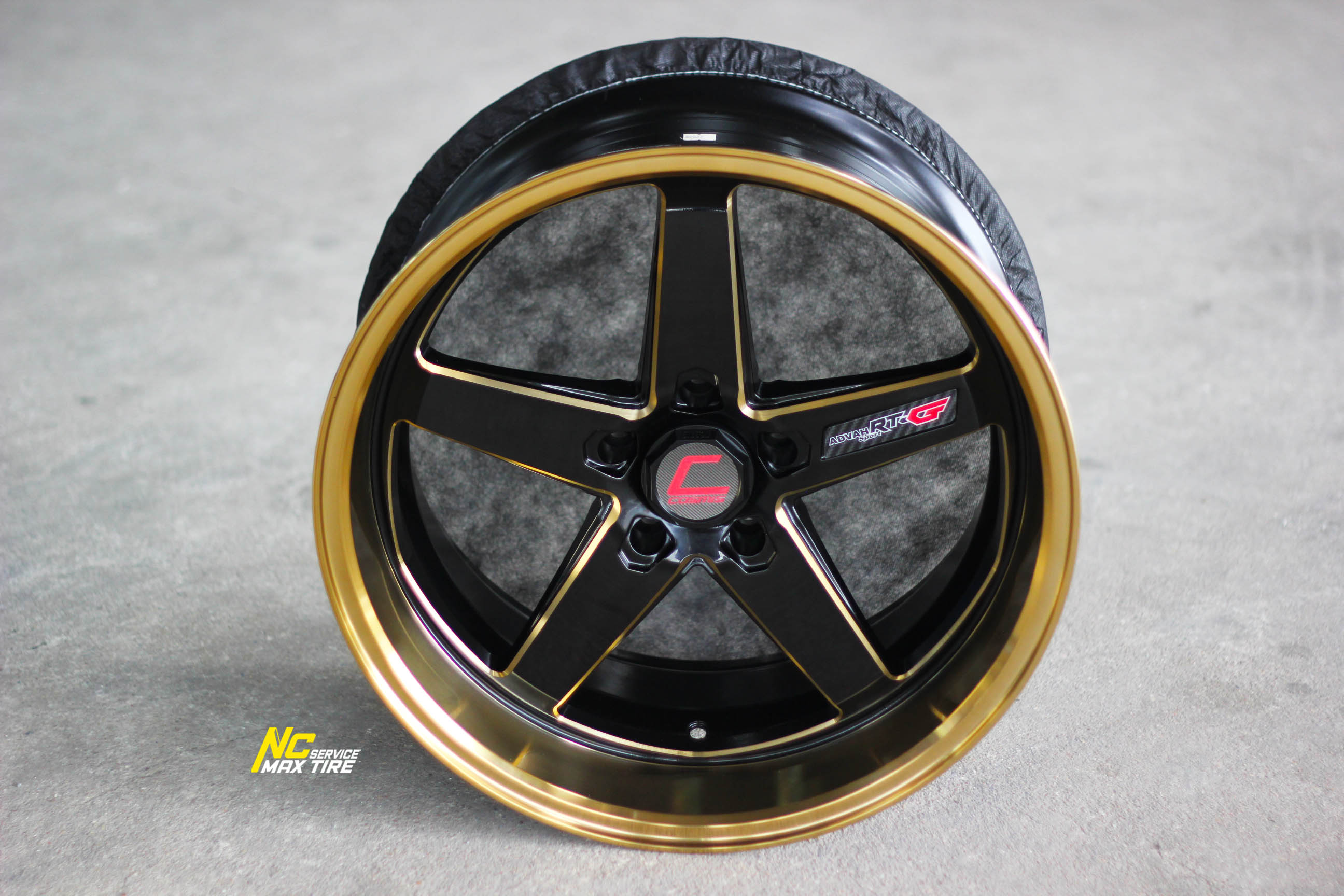ล้อแม็กขอบ18 / Cosmis / RT-G / ล้อแม็กสีดำขอบทอง / 18x9.5 ET12 5H114.3 / ล้อแม็กสำหรับกระบะตัวเตี้ย / NCmaxtireService