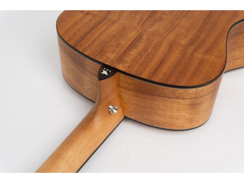 Kazuki โปร่ง 41" Top Solid รุ่น AKZ-SOUL-OM41 ไม้มาฮอค +กระเป๋า