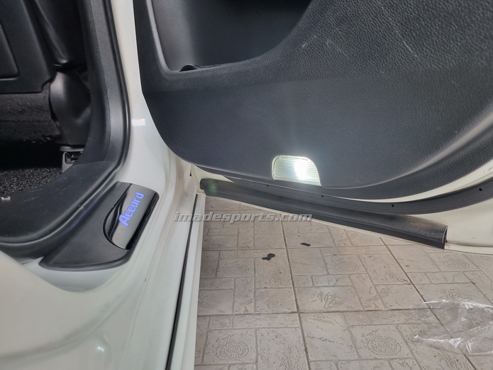 ชุดหลอดไฟขาวภายใน เพิ่มความสว่าง