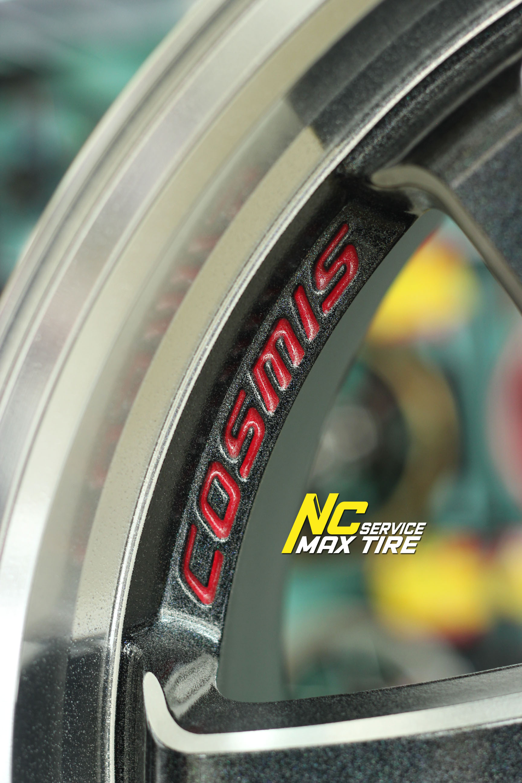 ล้อแม็กขอบ18 / กระบะเตี้ย 5 รู / ชุดCustom Color / Cosmis Re-7S / 18x9.5/10.5 5h114.3 ET15/12