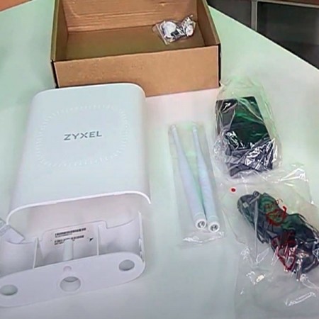 Zyxel NWA55AXE Access Point 802.11ax (WiFi 6) Dual-Radio Outdoor PoE