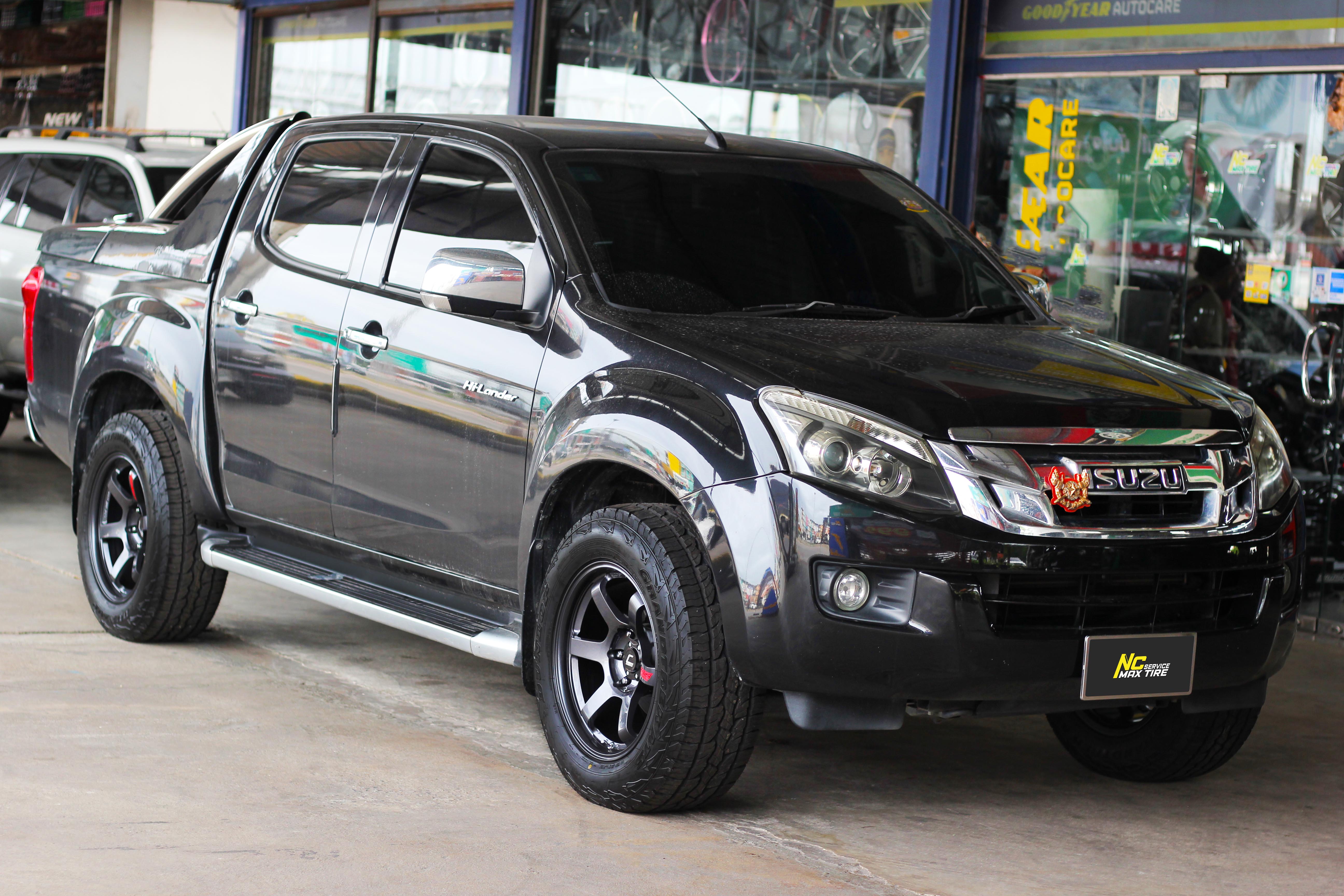ISUZU DMAX / ล้อแม็กขอบ18 / ล้อแม็กสำหรับรถกระบะ / Cosmis / RG-06SR / ล้อแม็กสีเทากัล / 18x9.0 6H139.7 ET0 / ล้อแม็กสวยๆ / NCล้อแม็ก / ล้อแม็กSUV / ล้อแม็กPPV / NC
