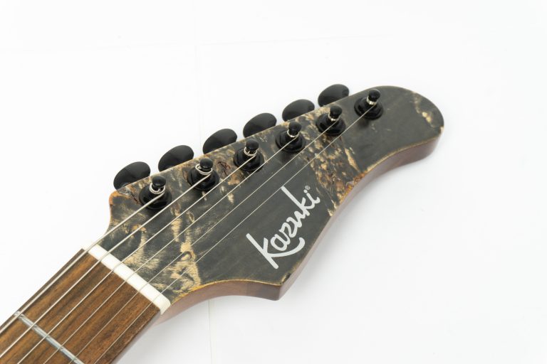 กีต้าร์ไฟฟ้า Kazuki Dragon Series สี Black