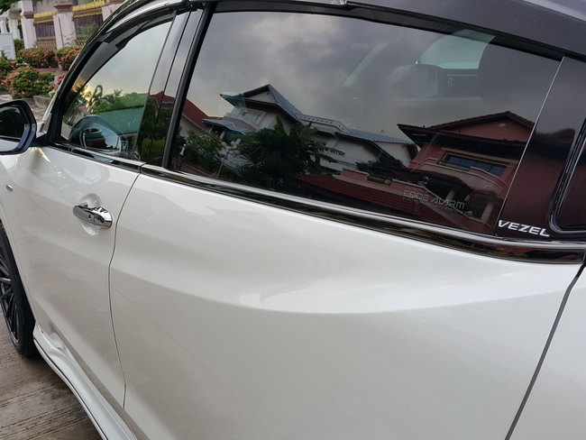 ชุดขอบหน้าต่าง HRV Black Titanium (RS)