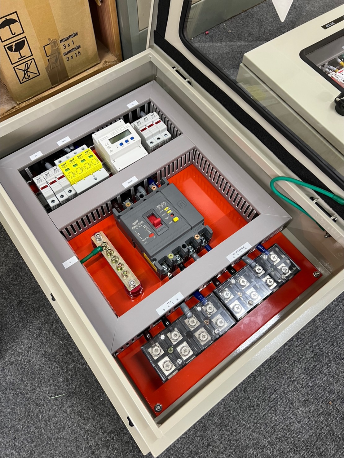 Combinerbox On Grid AC MCCB RCBO 100A 4P 3Phase ชิ้น 2020-10-29 11:42:58 2023-12-01 14:22:55
