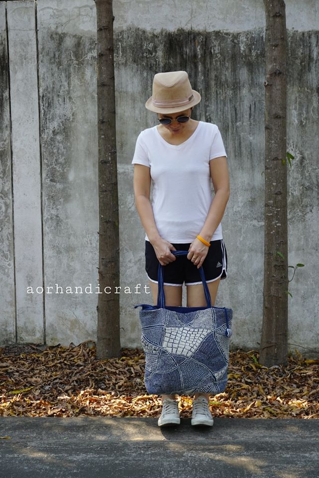 รีวิว-กระเป๋าด้นมือลายพิเศษ(หูเส้นกลม)