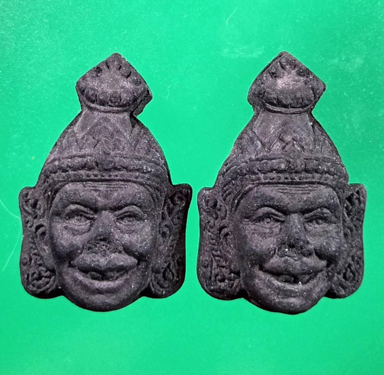 พ่อแก่ฤาษีนารอด หลวงปู่สรวง เนื้อผงกสินไฟ ปี 2539