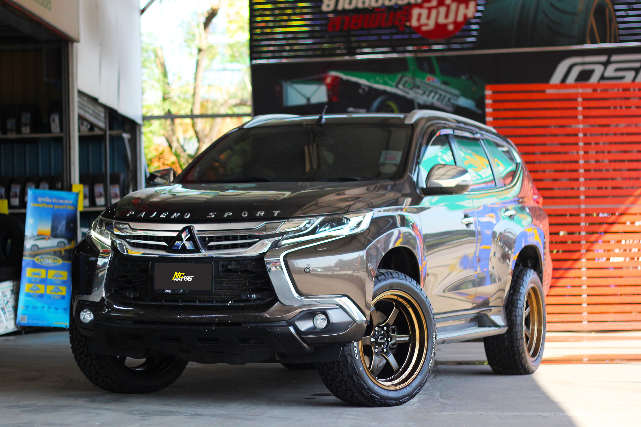 Mitsubishi Pajero Sport / ล้อแม็กขอบ20 / Cosmis / XT-006R / 20x9.5 6H139.7 ET5 / Raptor AT / 265/50R20 / SUV / PPV