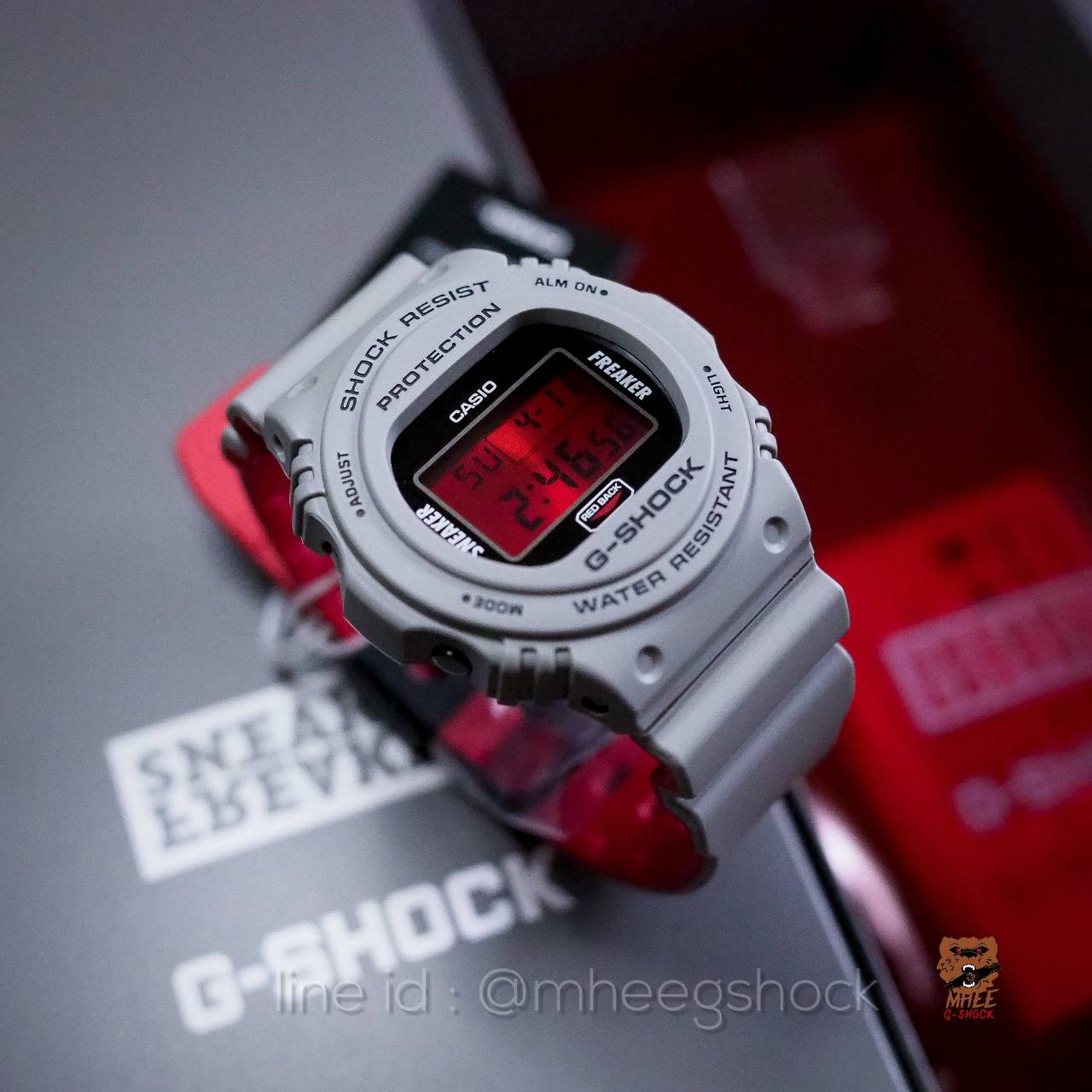 นาฬิกา Casio G-Shock × Sneaker Freaker DW-5700SF-1 35th Anniverary Collaboration Limited ของแท้ รับประกัน 1 ปี