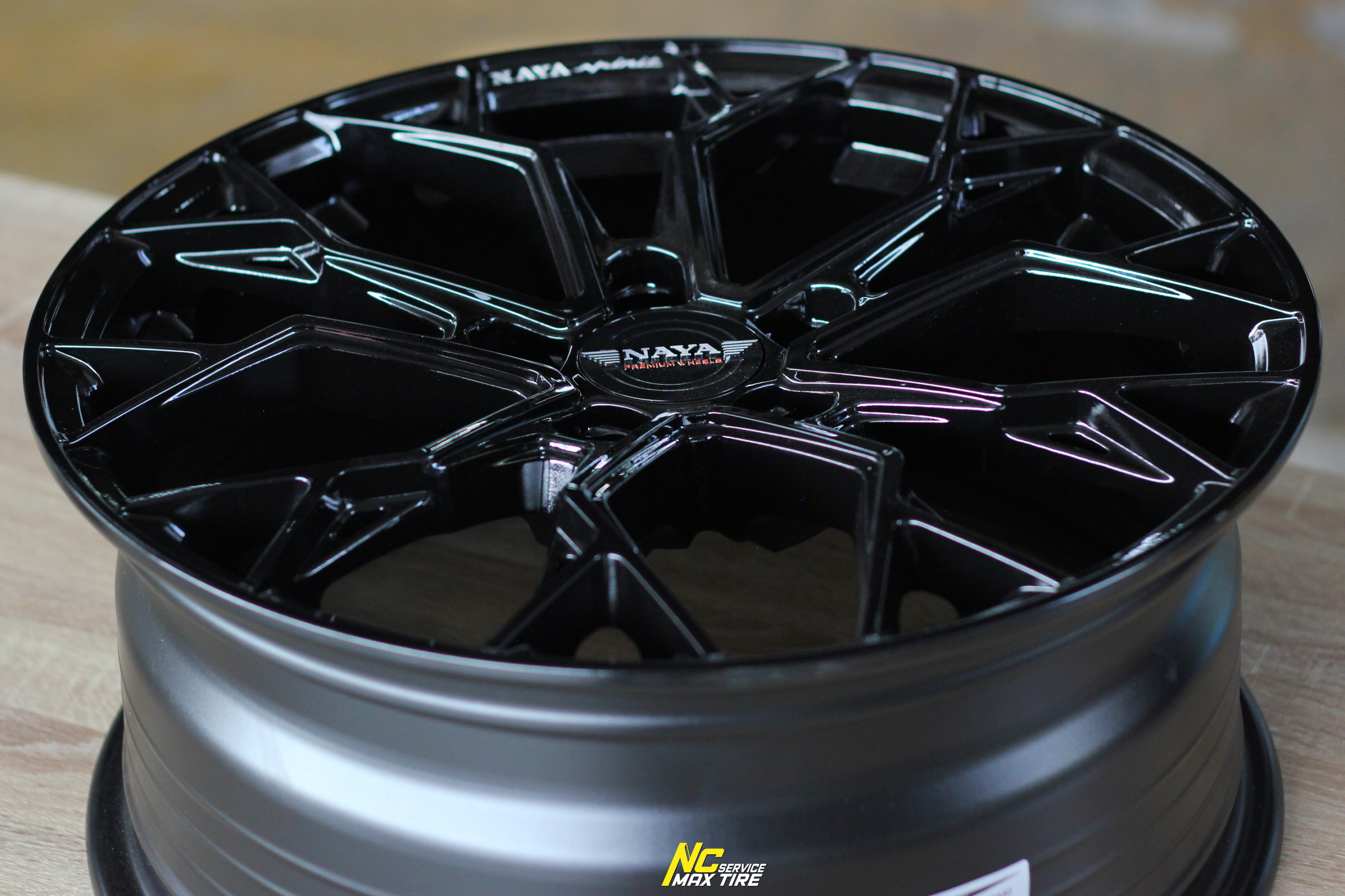 ล้อแม็กขอบ17 / Cosmis / NAYA / Alpha-3 / ล้อแม็กสีดำเงาทั้งวง / 17x7.0 5H112/114 ET40 / NC / PP / เก๋ง5รู