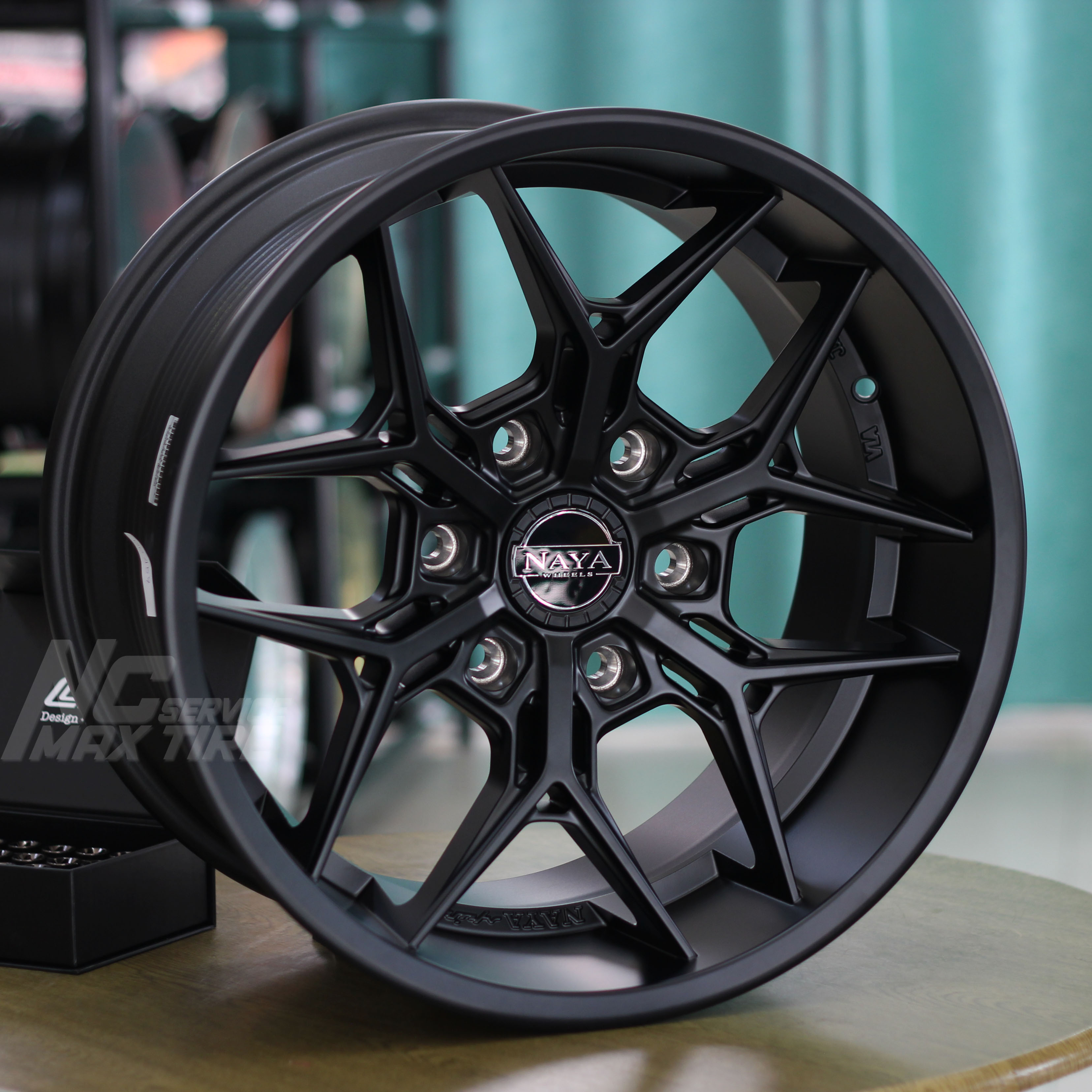 ล้อแม็กขอบ18 / Naya Alpha-T6 / ดำด้าน / 18x9.5 6H139.7 ET28.5