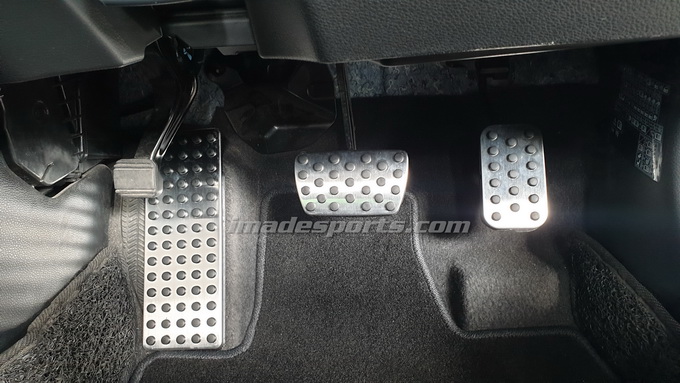 แป้นเบรค คันเร่ง ครัช Auto และ Manual (MDL และMG styles)