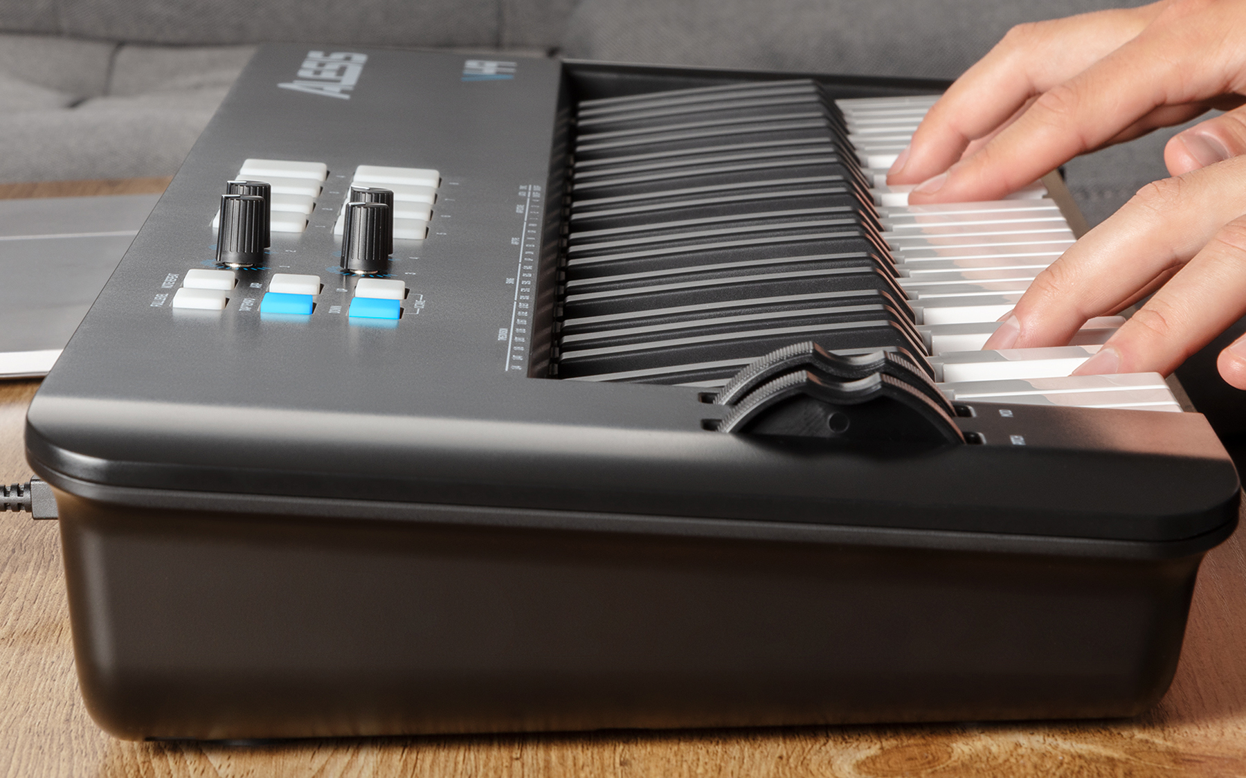 Alesis V49 MKII MIDI Controller 49 คีย์