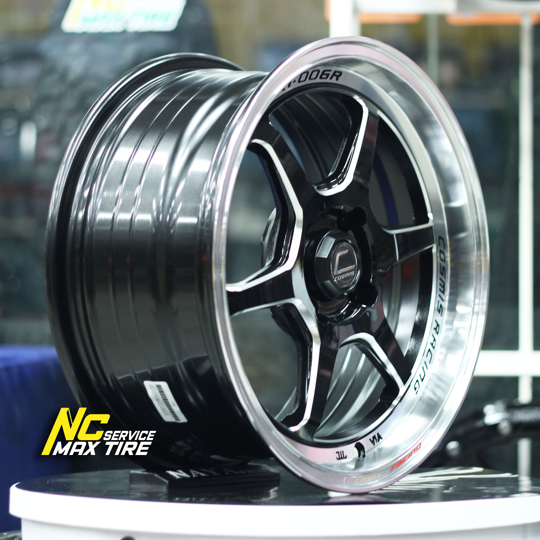 ล้อแม็กขอบ15 / Cosmis XT-005R / 15x7.0 4H100 ET35 / สำหรับรถเก๋ง