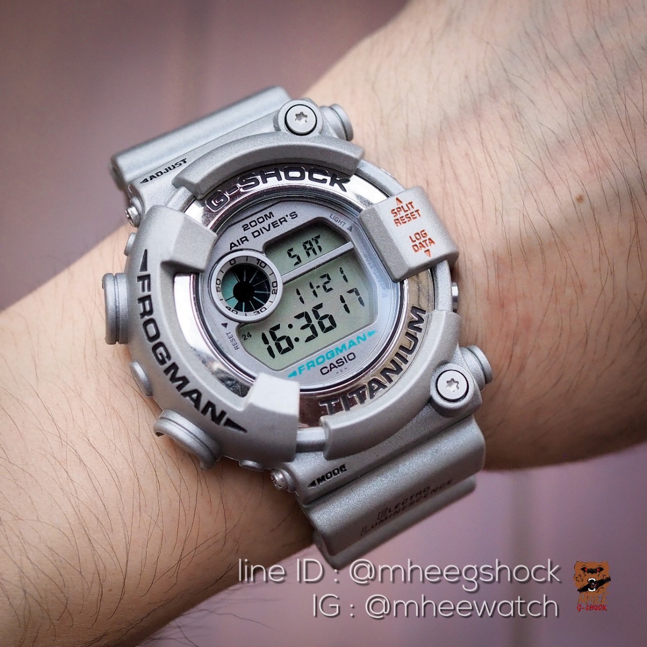 Limited Dw-8201GF-8 Frogman Men of Silver (Japan Only)