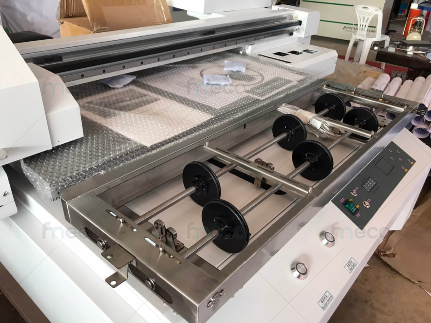 เครื่องพิมพ์ UV Flatbed 9060 inkjet printer พิมพ์หัตถกรรม ทรงกระบอก แก้ว แผ่นป้ายชื่อบูติก ของเล่น วัสดุตกแต่ง