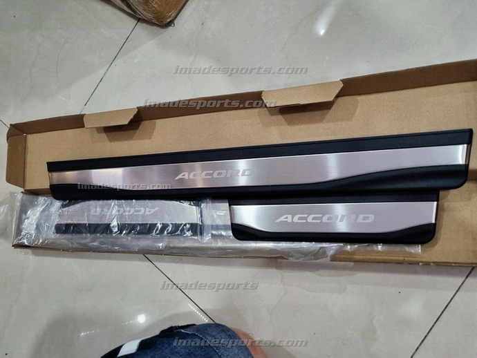 กาบบันได ACCORD G11 VIP (No LED)